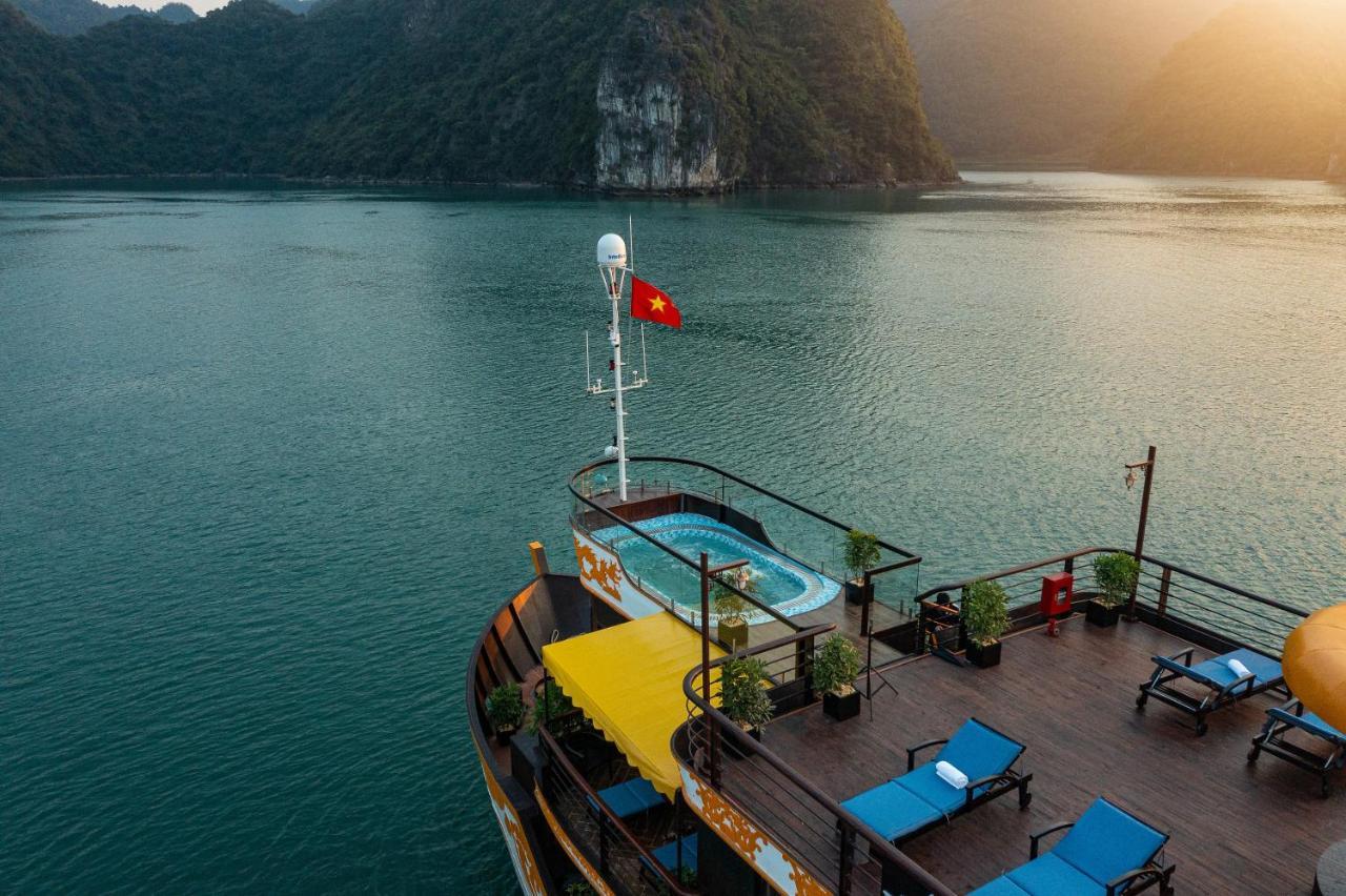 下龍 Nostalgia Halong Cruise酒店 外观 照片