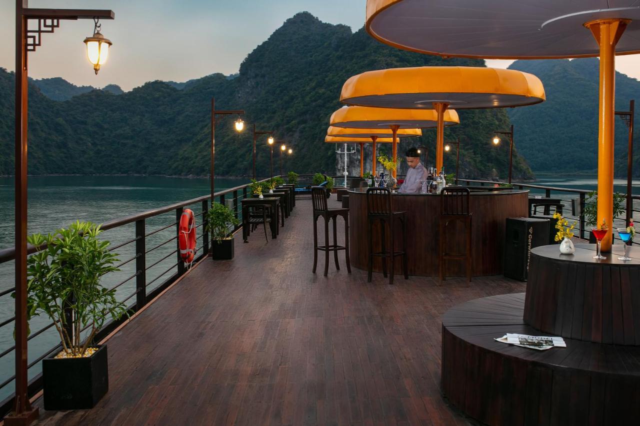 下龍 Nostalgia Halong Cruise酒店 外观 照片