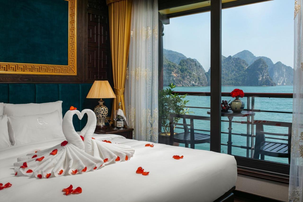 下龍 Nostalgia Halong Cruise酒店 外观 照片